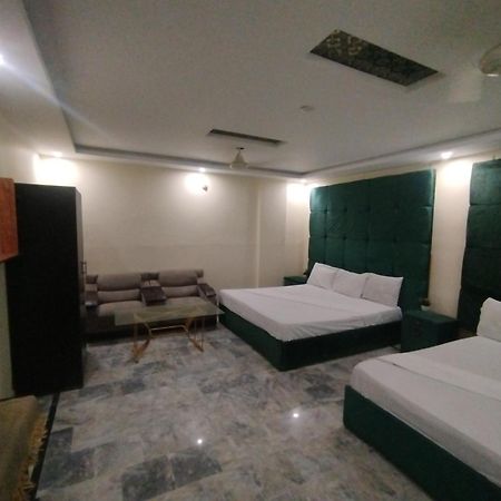 Hotel Crown Plaza, Near Karachi Airport, Darul Sehat Hospital, Dow, Agha Khan And Liaqat Hospital 外观 照片